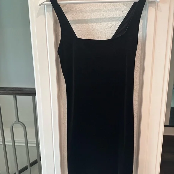 ✨ Classic & chic — perfect for date night, parties, or layering! - Picture 2 of 5